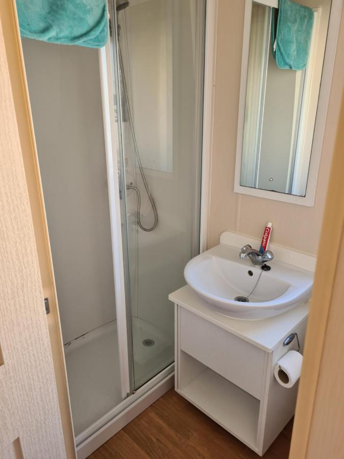 Appartamento 8 Berth On Coastfields Ingoldmells Esterno foto