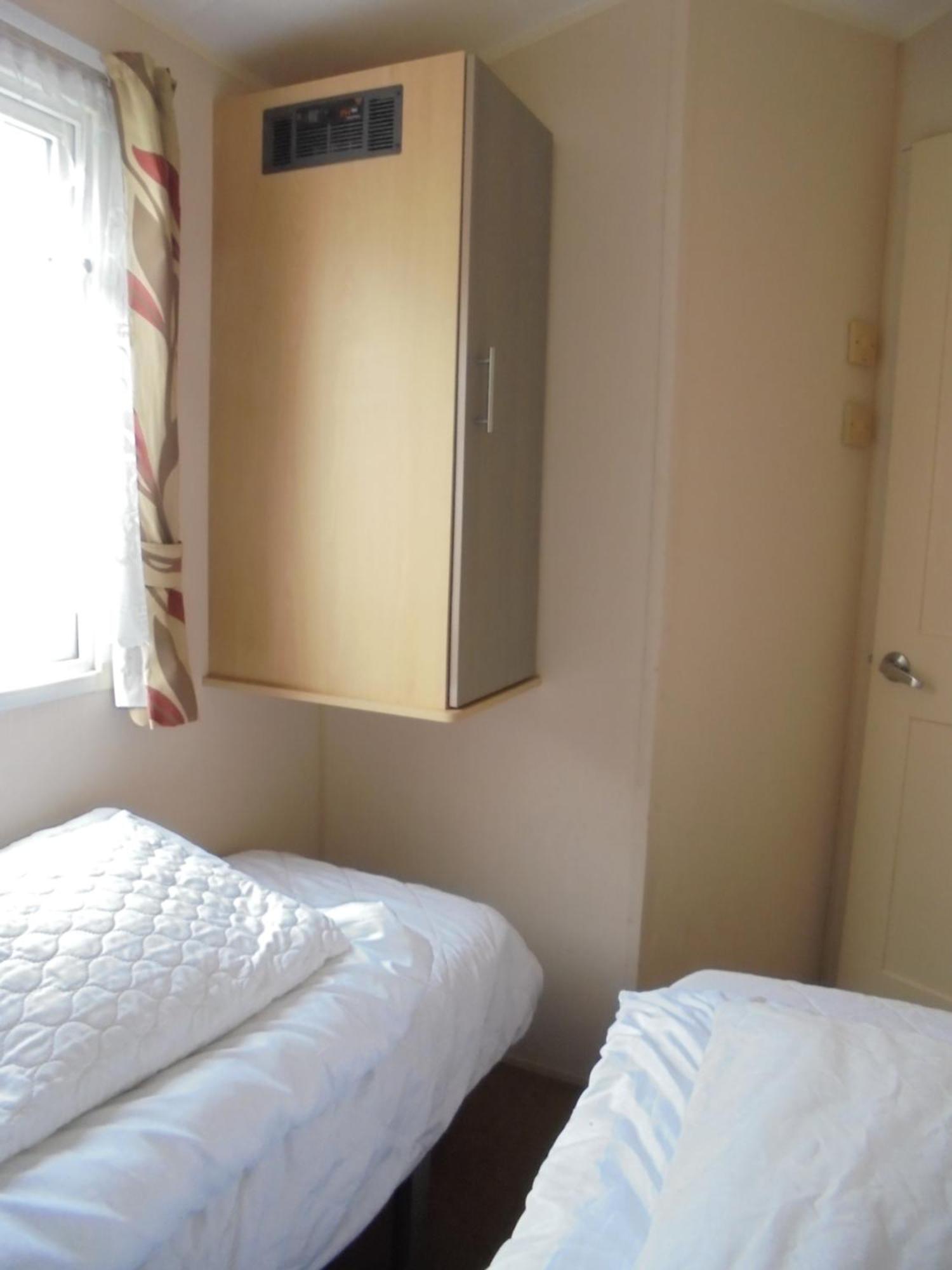 Appartamento 8 Berth On Coastfields Ingoldmells Esterno foto